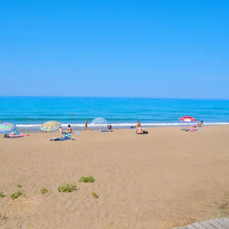 House Litsa 50 Metres From Agios Gordios