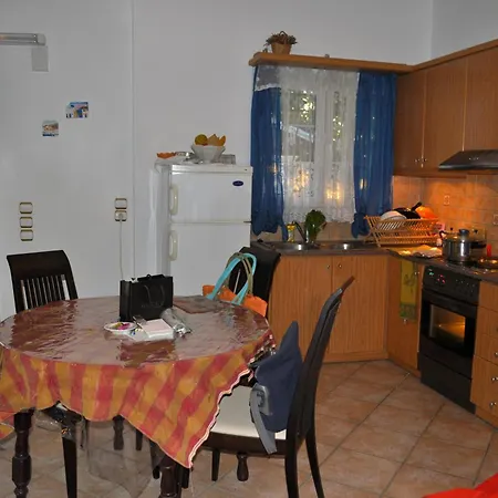 House Litsa 50 Metres From Agios Gordios *